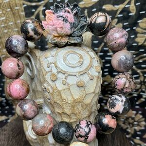 Rhodonite 12mm with Lotus